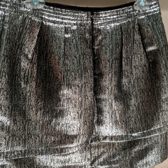 Silver shimmer metallic skirt - Picture 6 of 6